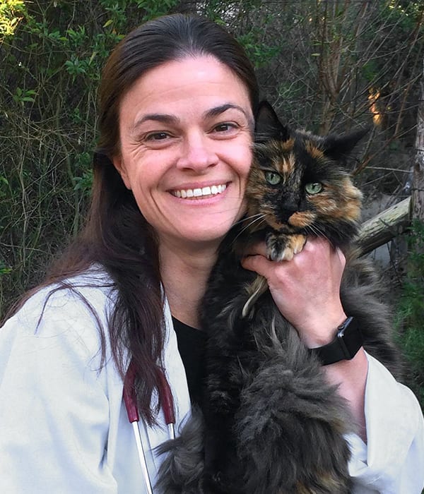 Dr. Molly Tackabury, Santa Cruz County Veterinarian